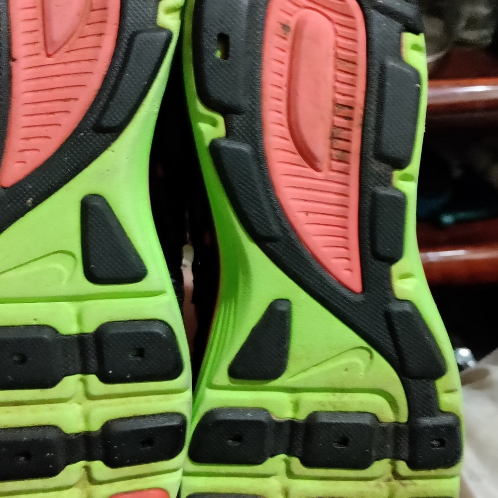 Nike shoes